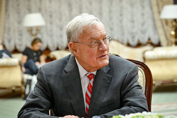 «Это очень хорошее предложение». США установили связь с Лукашенко, чтобы влиять на Россию. Что об этом известно?