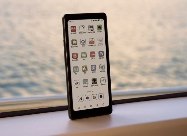 Анонс. Onyx Boox P6 Pro - чернильные читалки смартфонного размера с поддержкой сетей 5G