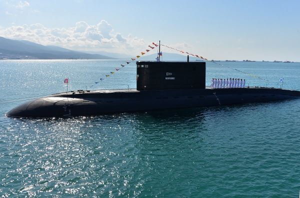 Российская подлодка всплыла у берегов Франции. Как она там оказалось и почему это встревожило НАТО?
