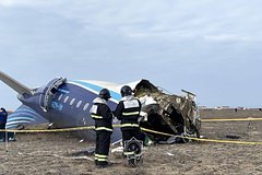 Путин раскрыл Алиеву подробности крушения самолета AZAL. Из-за чего произошла авиакатастрофа?