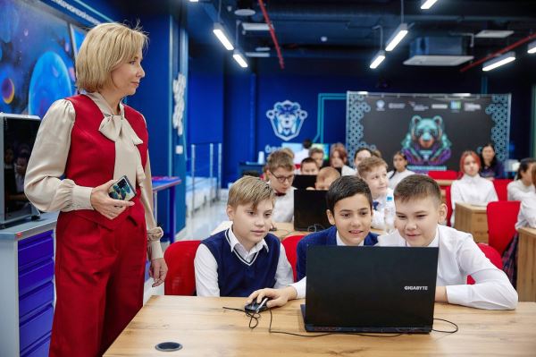 Стартовал Всероссийский турнир по программированию в игре «Защита Пасеки: Арена»