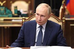 Путин в свой день рождения посетил Петербург и провел совещание с военными. Что сказал президент о ходе СВО?