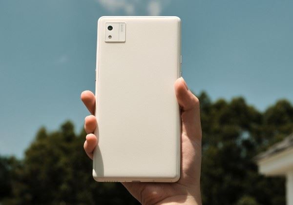 Анонс. Onyx Boox P6 Pro - чернильные читалки смартфонного размера с поддержкой сетей 5G