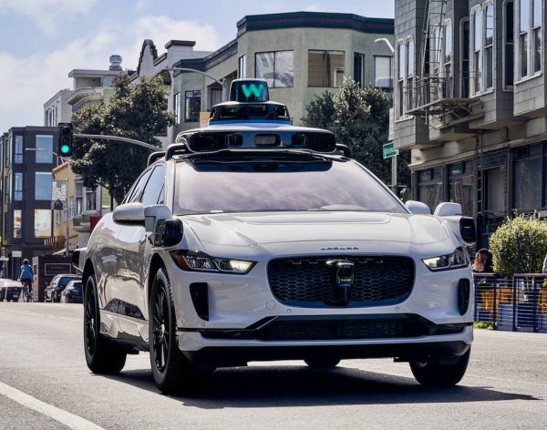 В CША полиция остановила роботакси Waymo из-за подозрения на пьяное вождение