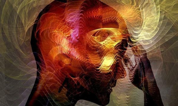 Индийские психиатры описали случай группового помешательства онлайн
