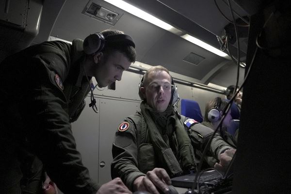 Российская подлодка всплыла у берегов Франции. Как она там оказалось и почему это встревожило НАТО?