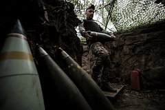 «Без нее Украина давно потеряла бы Донбасс». Почему европейцы хотят закрыть самую эффективную программу военной помощи Киеву?